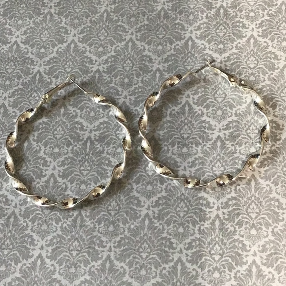 NEW!  Twisted Silver Tone 2” Hoop Earrings!